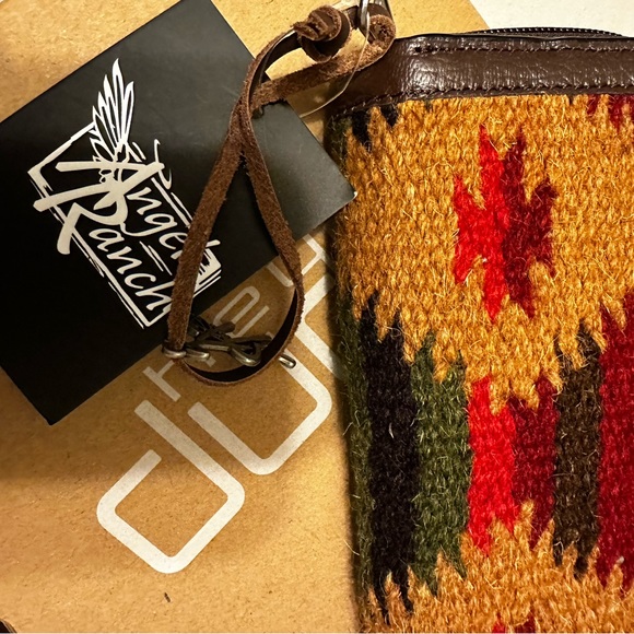 *NWT* Angel Ranch Aztec Blanket woolen wallet - Picture 6 of 6